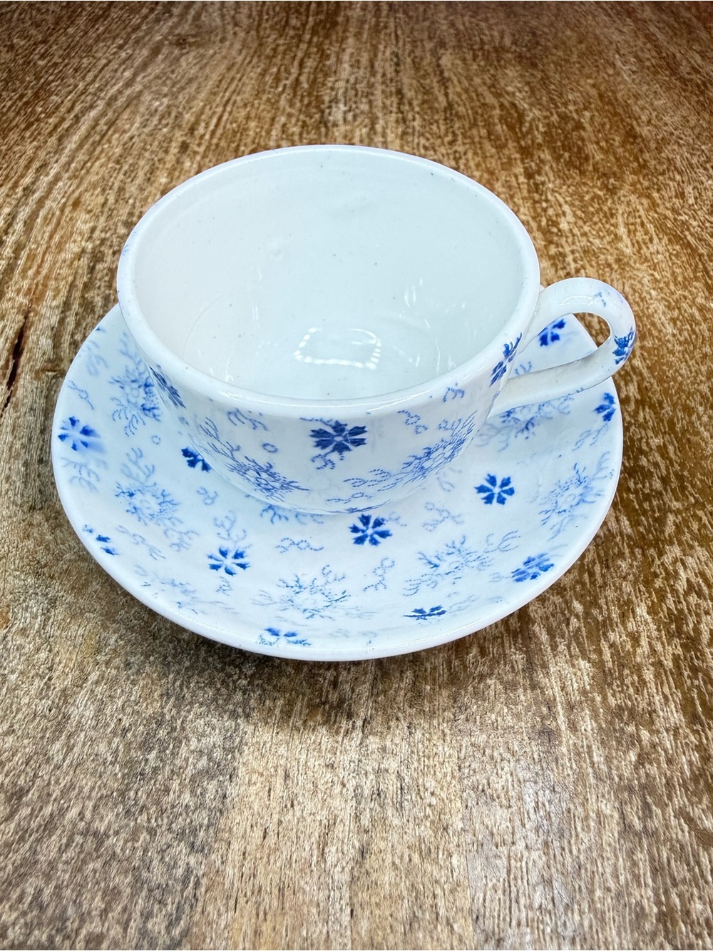 Antique H&K Hollinshead & Kirkham Pompadore Blue/White Teacup/Saucer circa 1900